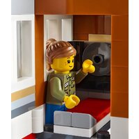 LEGO Creator 31050 Магазинчик на углу Image #11