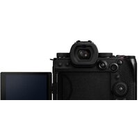 Panasonic Lumix S5 IIX Body Image #9