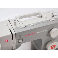 Singer 4411 Heavy Duty Image #3