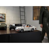 LEGO Creator 10295 Porsche 911 Image #39