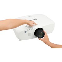 Panasonic PT-EZ770ZE Image #10
