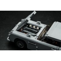 LEGO Creator 10262 James Bond Aston Martin DB5 Image #6