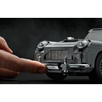 LEGO Creator 10262 James Bond Aston Martin DB5 Image #13