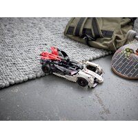LEGO Technic 42137 Formula E Porsche 99X Electric Image #4