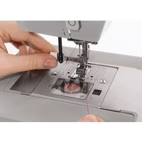 Singer 4432 Heavy Duty Image #2