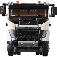 LEGO Technic Грузовик Volvo FMX и электрический экскаватор EC230 42175 Image #4