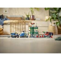 LEGO City 60317 Полицейская погоня в банке Image #3