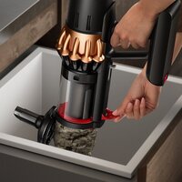 Dyson V16 Piston Animal 495948-01 (матовый черный/медный) Image #15