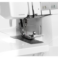 Bernina L 460 Image #4