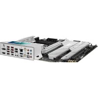 ASUS ROG Strix X670E-A Gaming WIFI Image #5